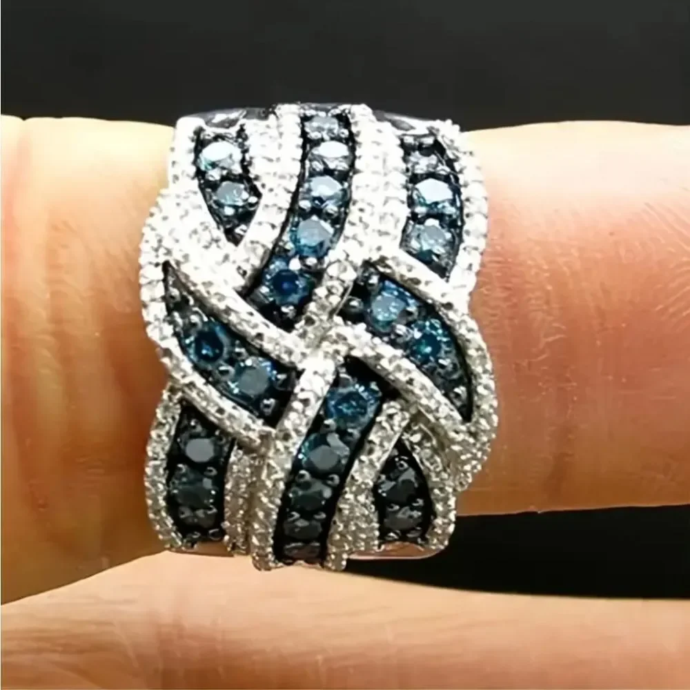 Luxury Elegant diamond wedding ring